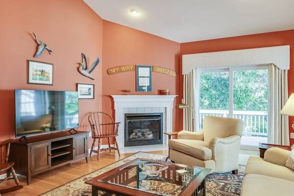 20 Valley Front, Plymouth, MA 02360