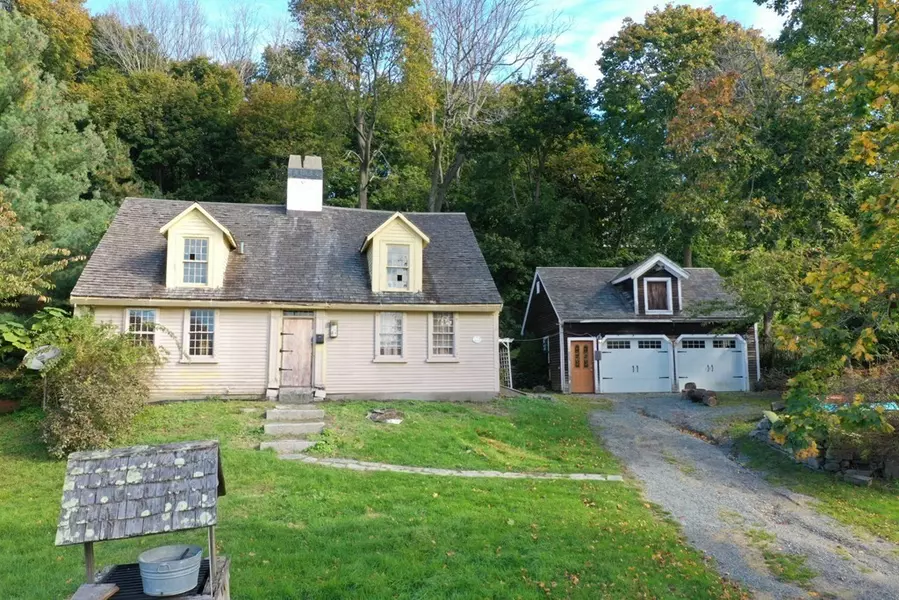 116 Spring St, Hull, MA 02045