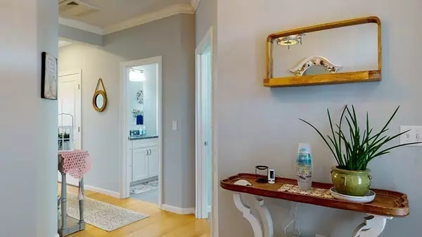 Northbridge, MA 01588,166 Stone Hill Dr #1