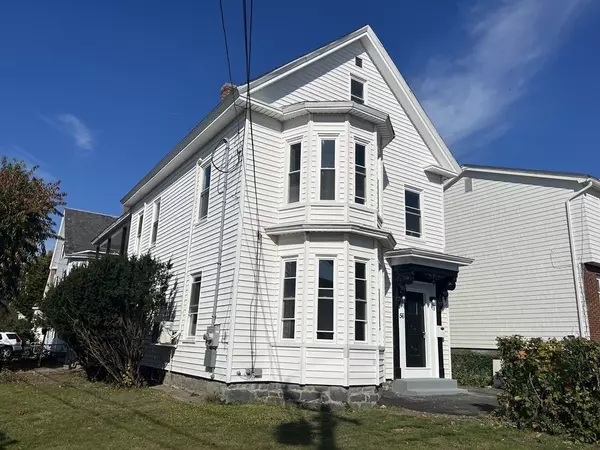 56 4th Ave, Lowell, MA 01854