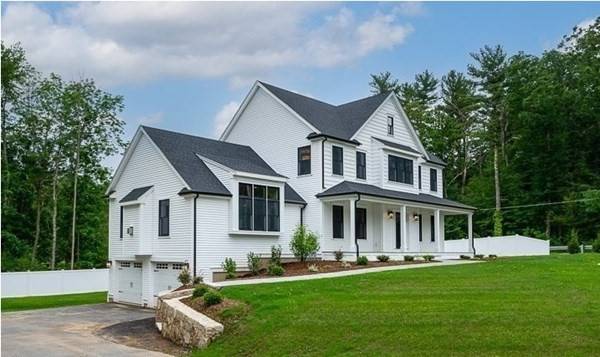 69 Blackstone Street, Mendon, MA 01756