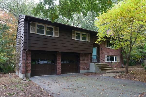 37 Philip Rd, Lexington, MA 02421