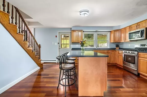 Worcester, MA 01602,7 Bellvista Rd