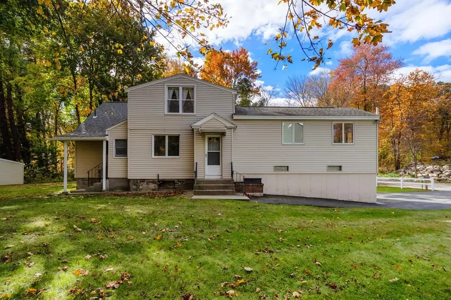 17 Benton St, Millbury, MA 01527