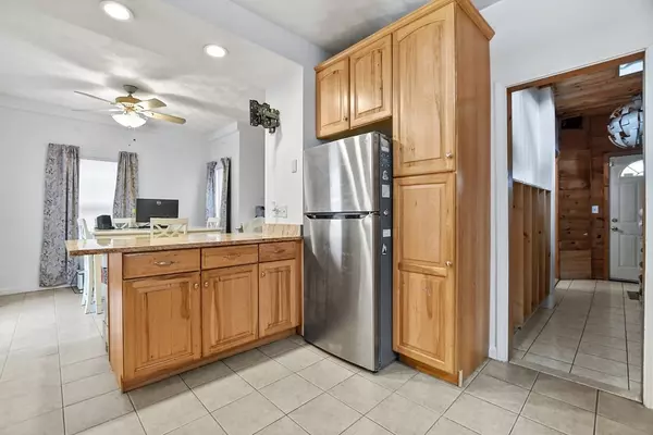 Everett, MA 02149,13 Grover St