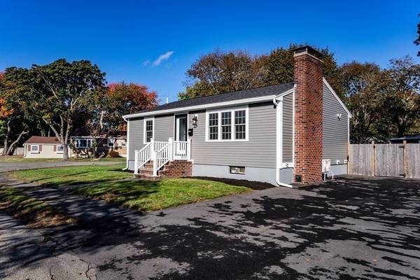 Beverly, MA 01915,31 Longmeadow Rd