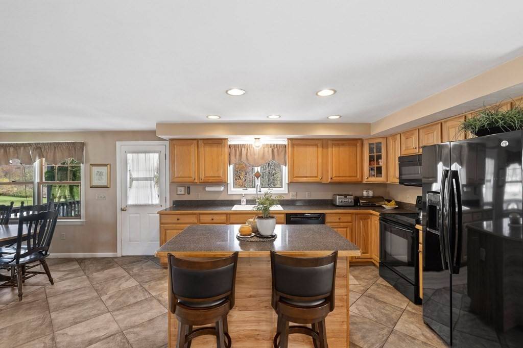 Dudley, MA 01571,5 Kayla Ln