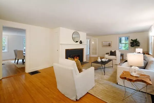 Lincoln, MA 01773,104 Lincoln Road