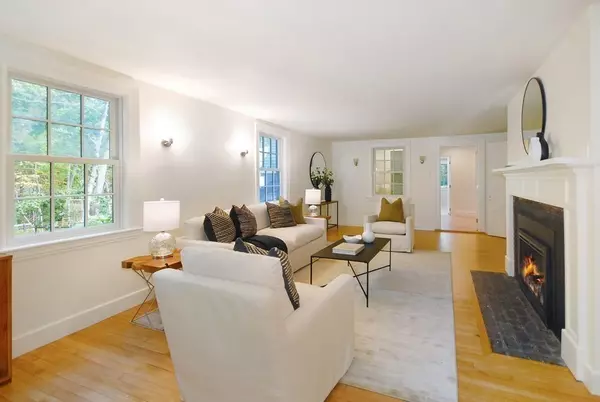 Lincoln, MA 01773,104 Lincoln Road