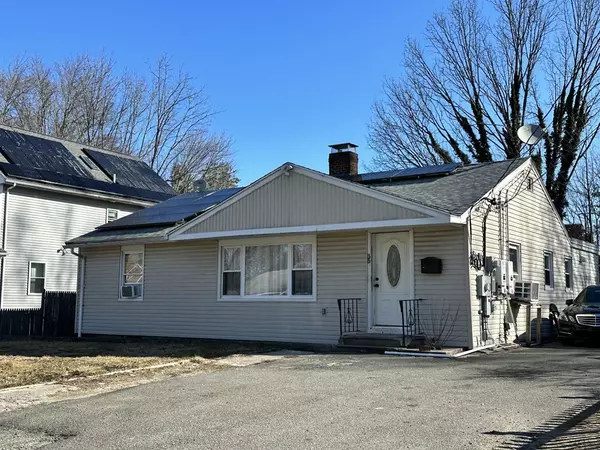 33 Prince St, Brockton, MA 02302