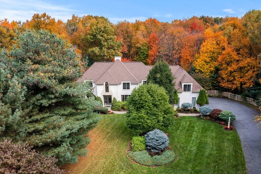 23 Olde Meetinghouse Road, Westborough, MA 01581