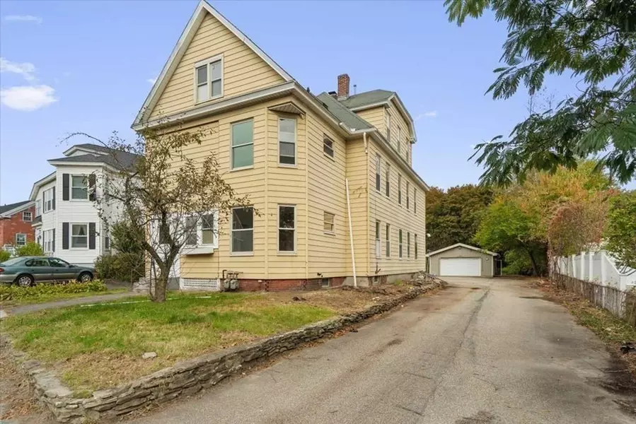 106 Mill St, Worcester, MA 01603