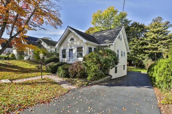 30 Fletcher Ave, Lexington, MA 02420