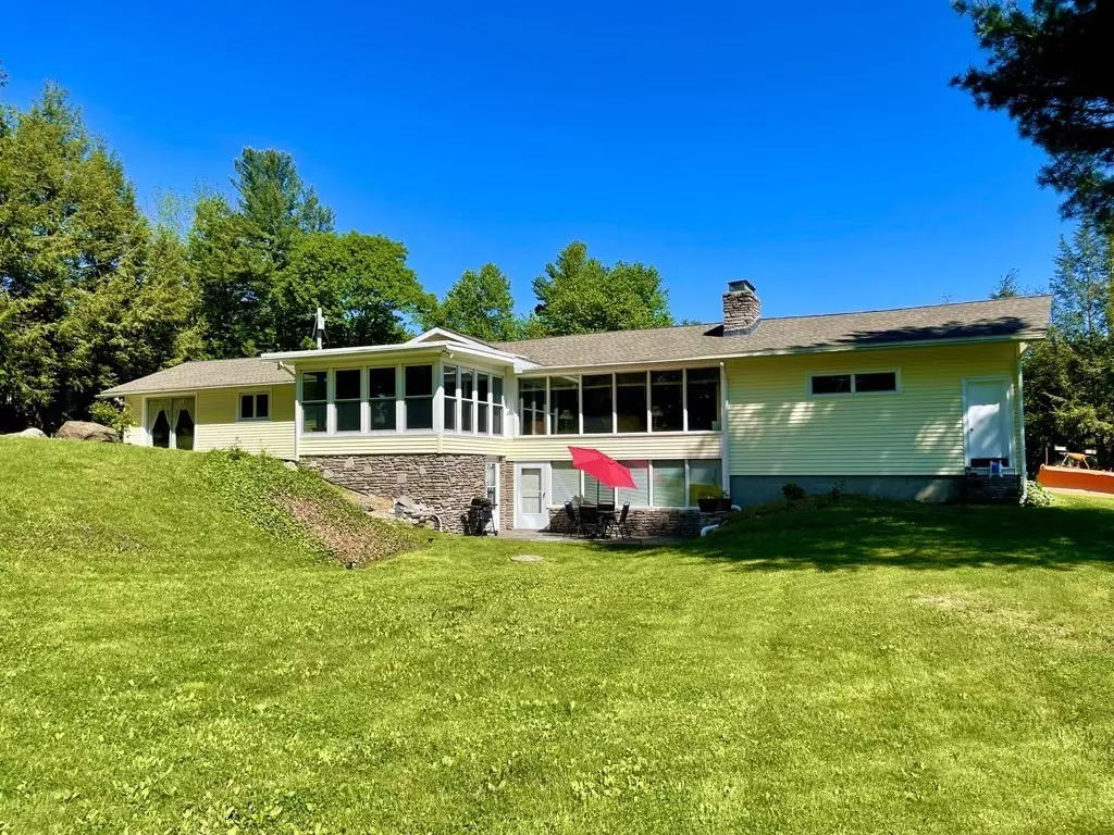 Paxton, MA 01612,1 Woodland Dr