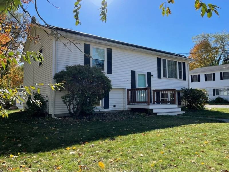 40 West Ave, Kingston, MA 02364