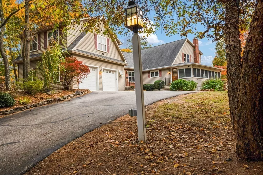 Paxton, MA 01612,209 Pleasant St