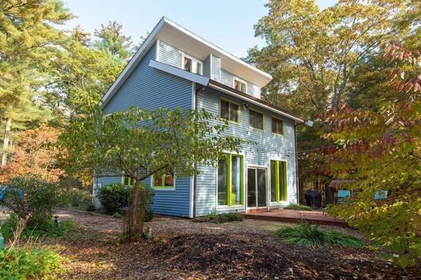 44 Pond Street, Carver, MA 02330