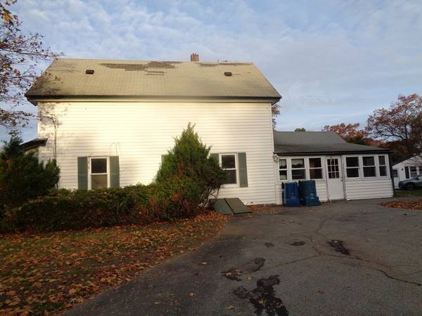 Tewksbury, MA 01876,260 Maple St