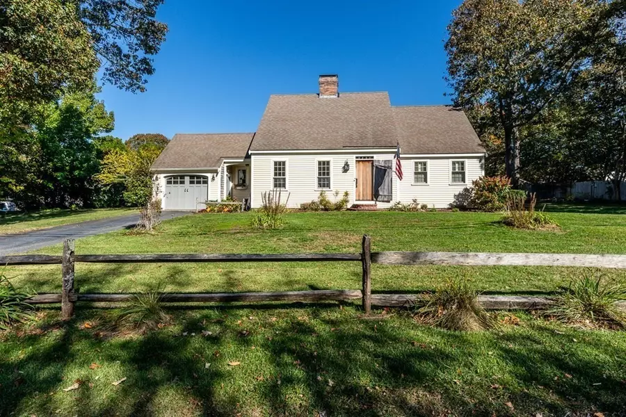 10 Bray Farm Rd S, Yarmouth, MA 02675