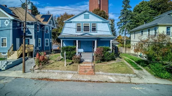 24 Yale St, Lawrence, MA 01841