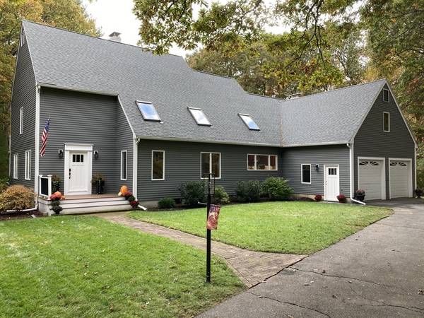 37 Granite St, Medfield, MA 02052