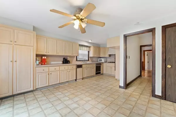 Boston, MA 02128,94 Princeton St