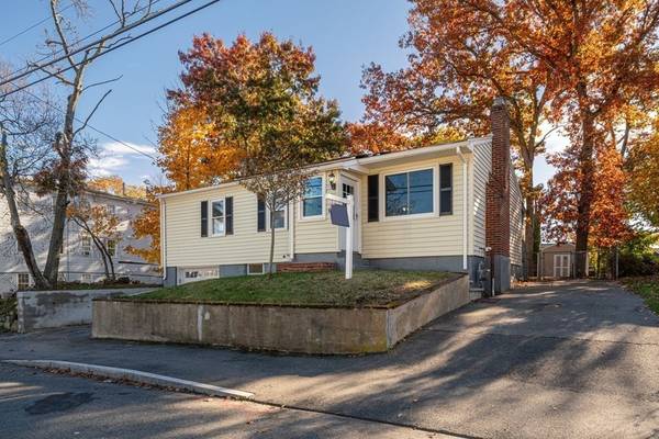 100 Foster St, Brockton, MA 02301