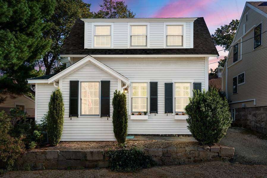 23 Green St, Hingham, MA 02043