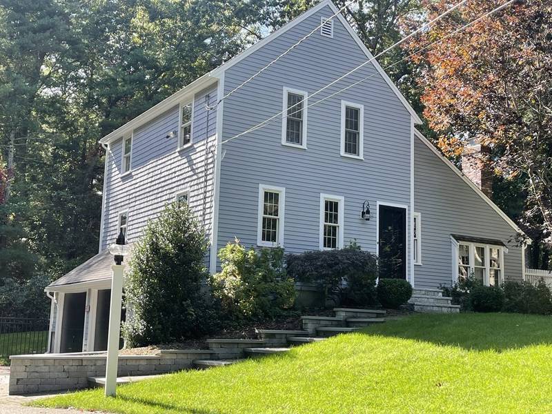 96 Pleasant Street, Norwell, MA 02061