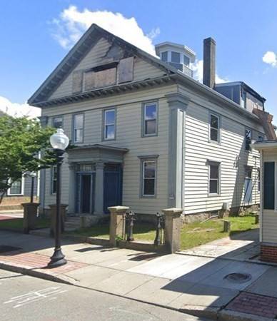 110 8th St, New Bedford, MA 02740