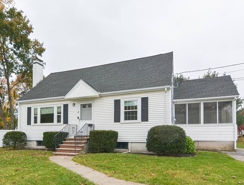 111 6th St, Norwood, MA 02062