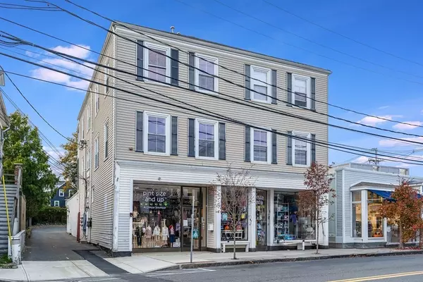 Marblehead, MA 01945,41 Atlantic Ave #3