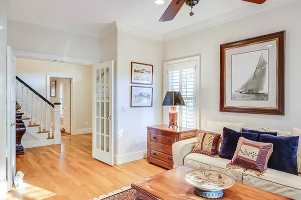 Barnstable, MA 02655,8 3rd Ave