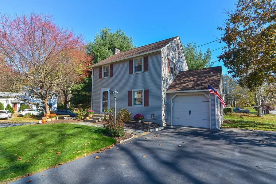 2 Marion Avenue, Auburn, MA 01501