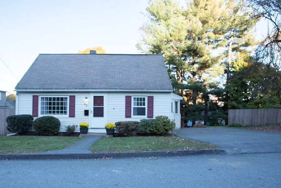 43 Colby Ave, Worcester, MA 01605