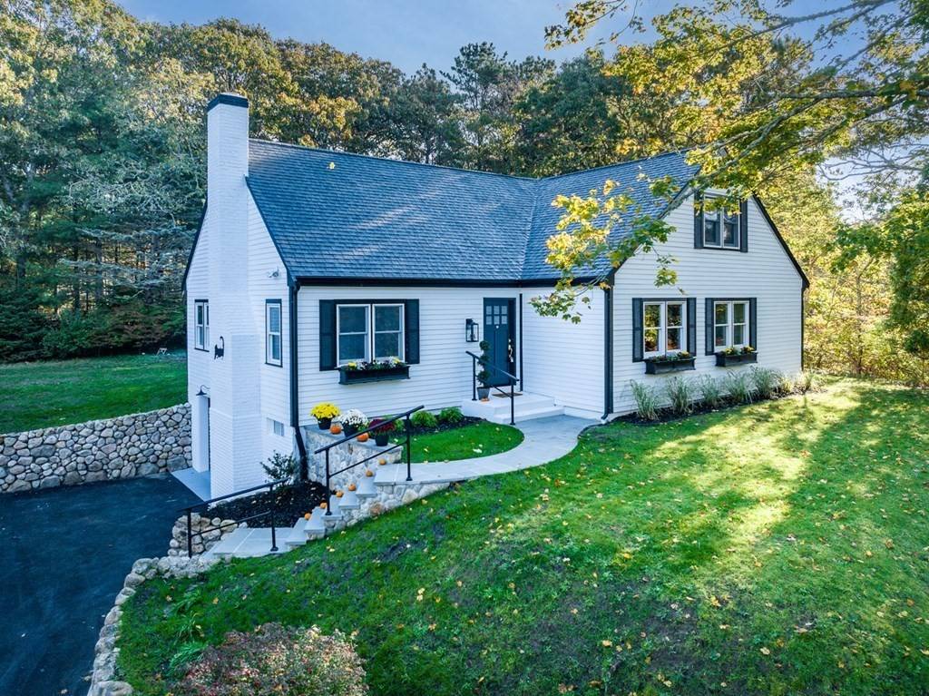 38 Evans Street, Barnstable, MA 02655