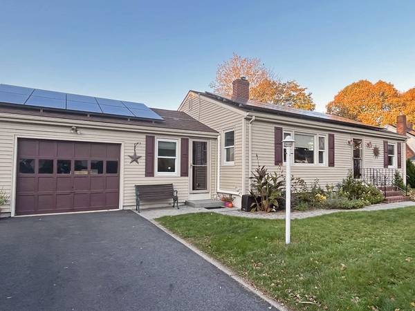 10 Seaview Ave, Fairhaven, MA 02719