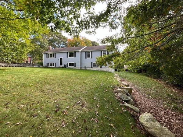 Bourne, MA 02532,142 Clay Pond Rd