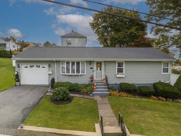 51 Montgomery St, Fall River, MA 02720