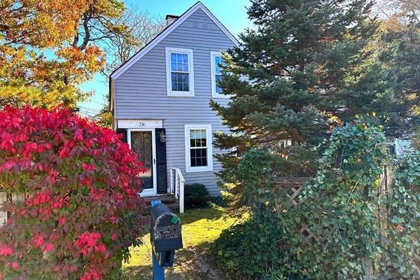 39 Old Main Street, Yarmouth, MA 02664