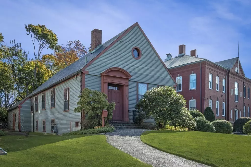 Marblehead, MA 01945,134 Elm Street