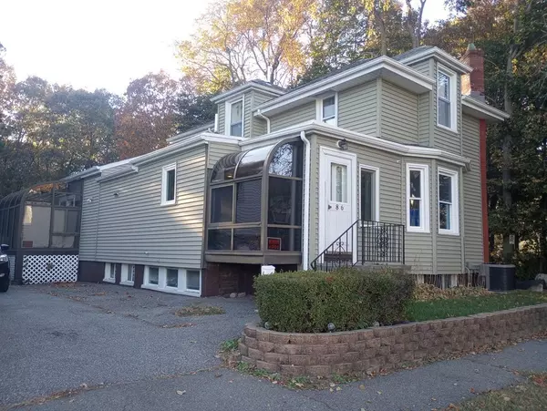 86 Winnepurkit Ave, Lynn, MA 01905