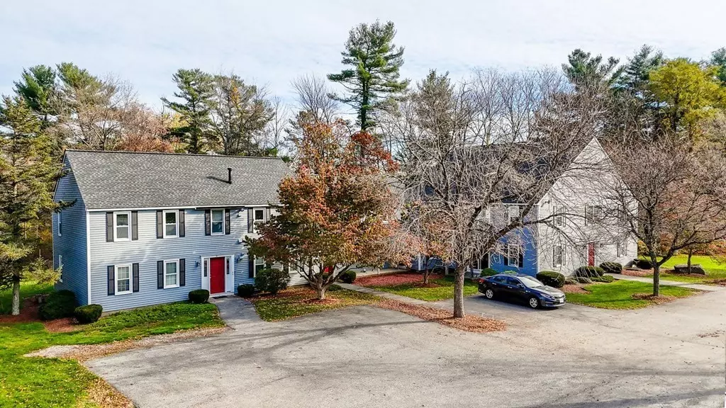 31 Lantern Ln #1, Dracut, MA 01826