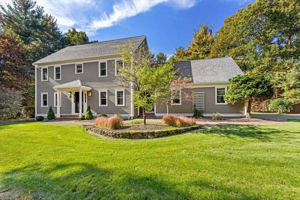 61 Forest Street,  Duxbury,  MA 02332