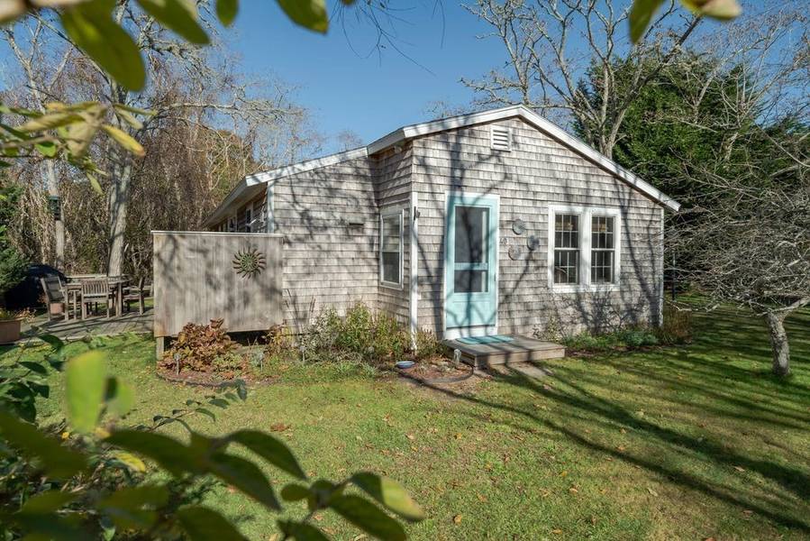 40 Western, Wellfleet, MA 02667