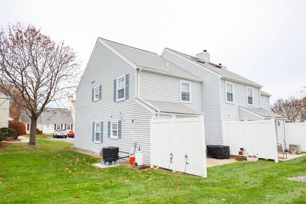 Auburn, MA 01501,503 Forest Park Dr #503