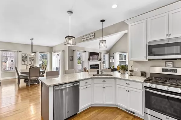 Plymouth, MA 02360,15 Water Lily Dr