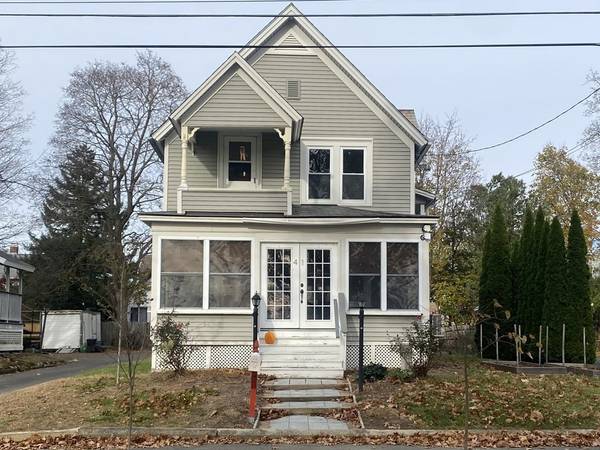 41 Norwood St, Greenfield, MA 01301