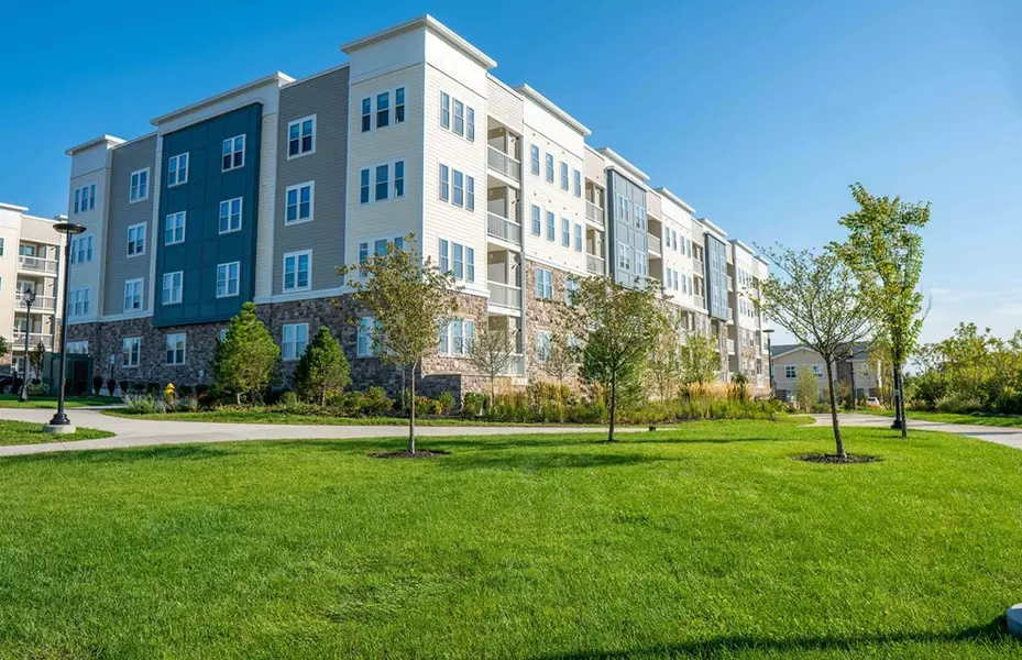 2 Winslow Lane #402, Grafton, MA 01536