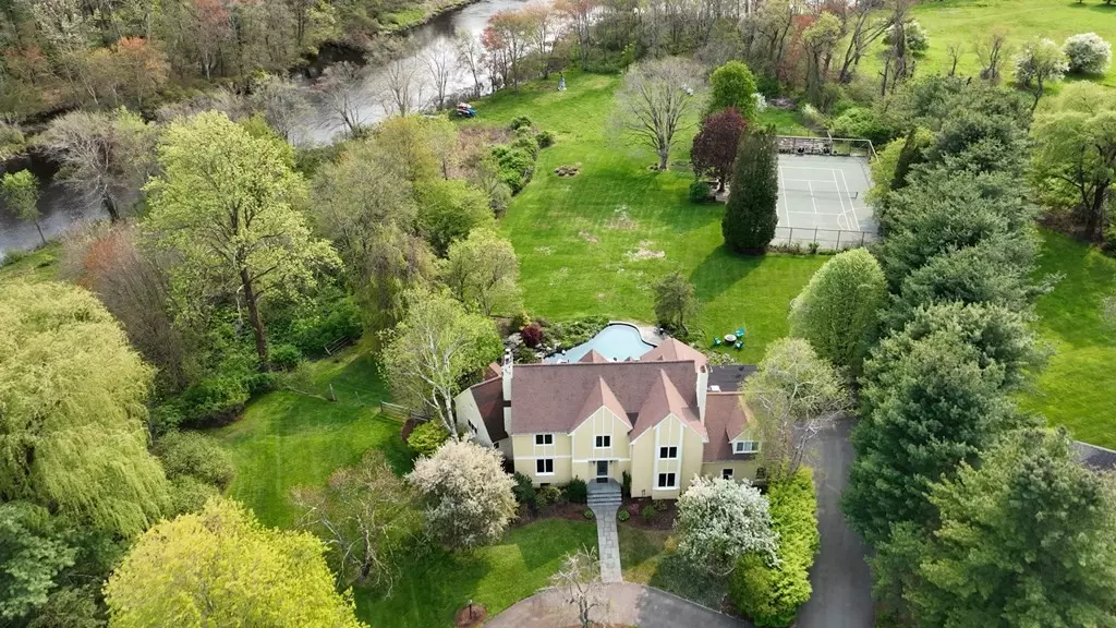 131 Oxbow Rd, Needham, MA 02492